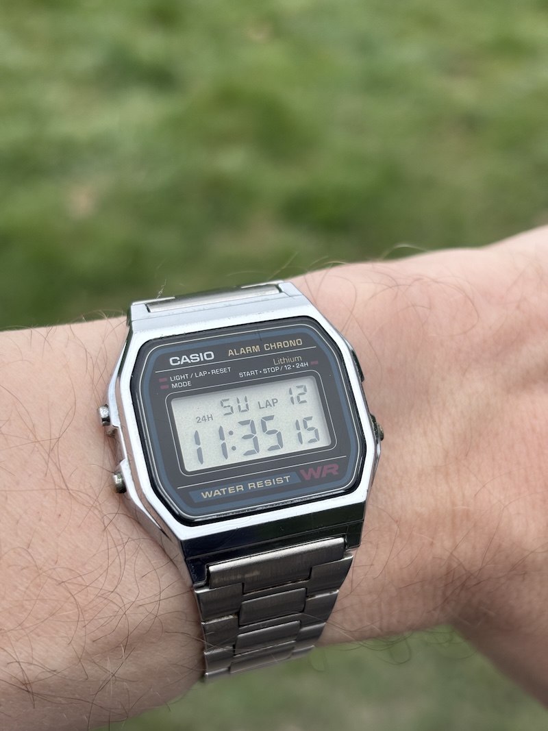 Casio A158W s Ollee Watch a indikátorom LAP