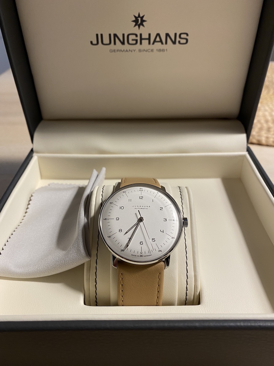 Junghans Max Bill automatic v krabičke